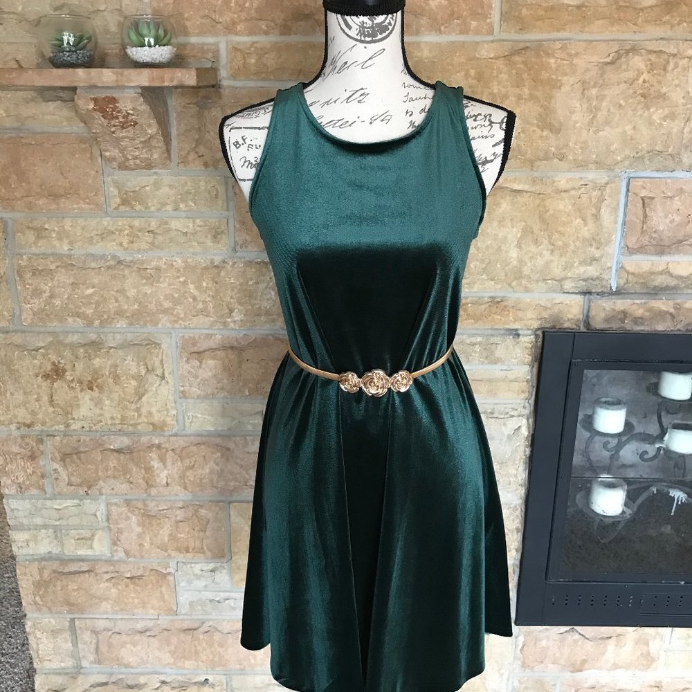 Old Navy Green Velvet Sleeveless Dress